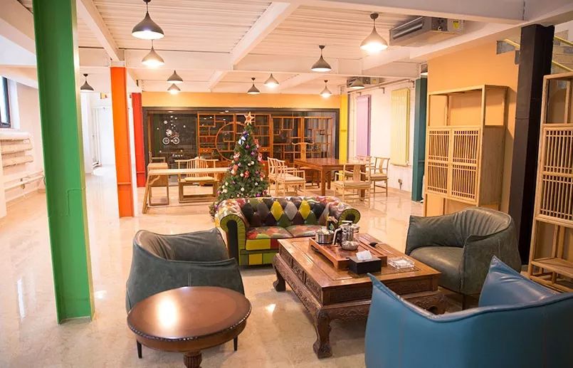 如何选一个靠谱的化妆培训机构,一篇文章带你认识在线课堂