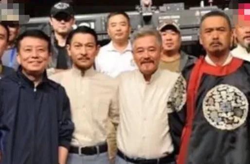 赵本山最红的视频,赵本山小时候的真实照片