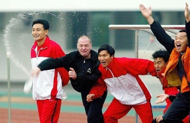 那个在兰州踢过甲B的英国天才:是酒鬼是性瘾者,半生被骂蠢货!