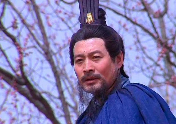 徐庶不献一计曹操不怀疑吗,徐庶评价三国演义