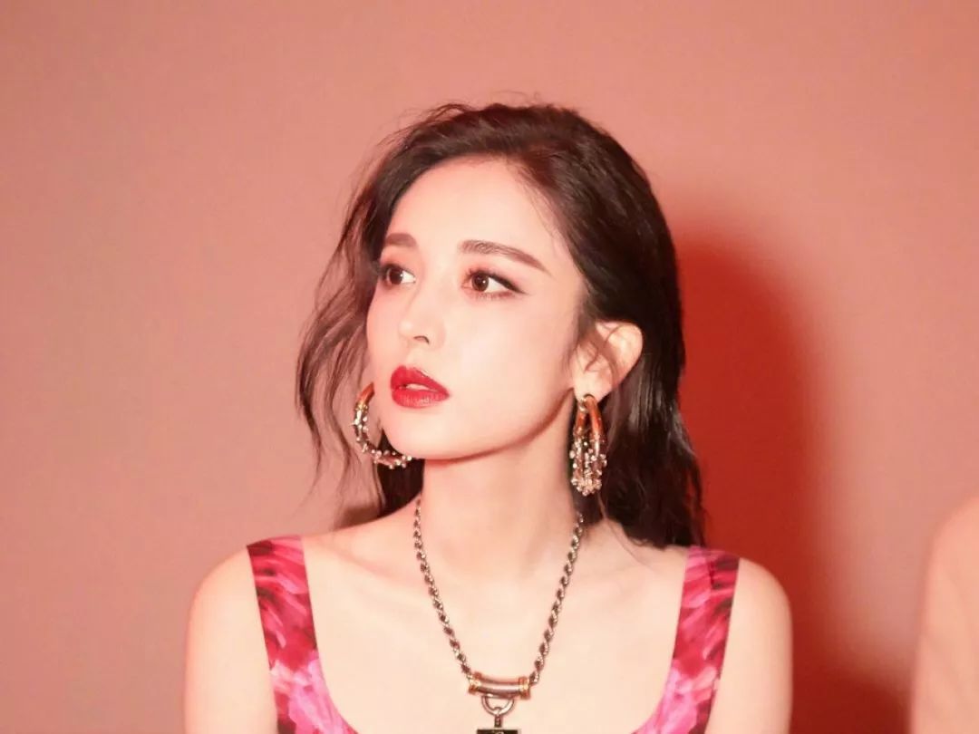 头发烫染受损用什么护发精油最好,经常烫染头发受损使用什么洗发水