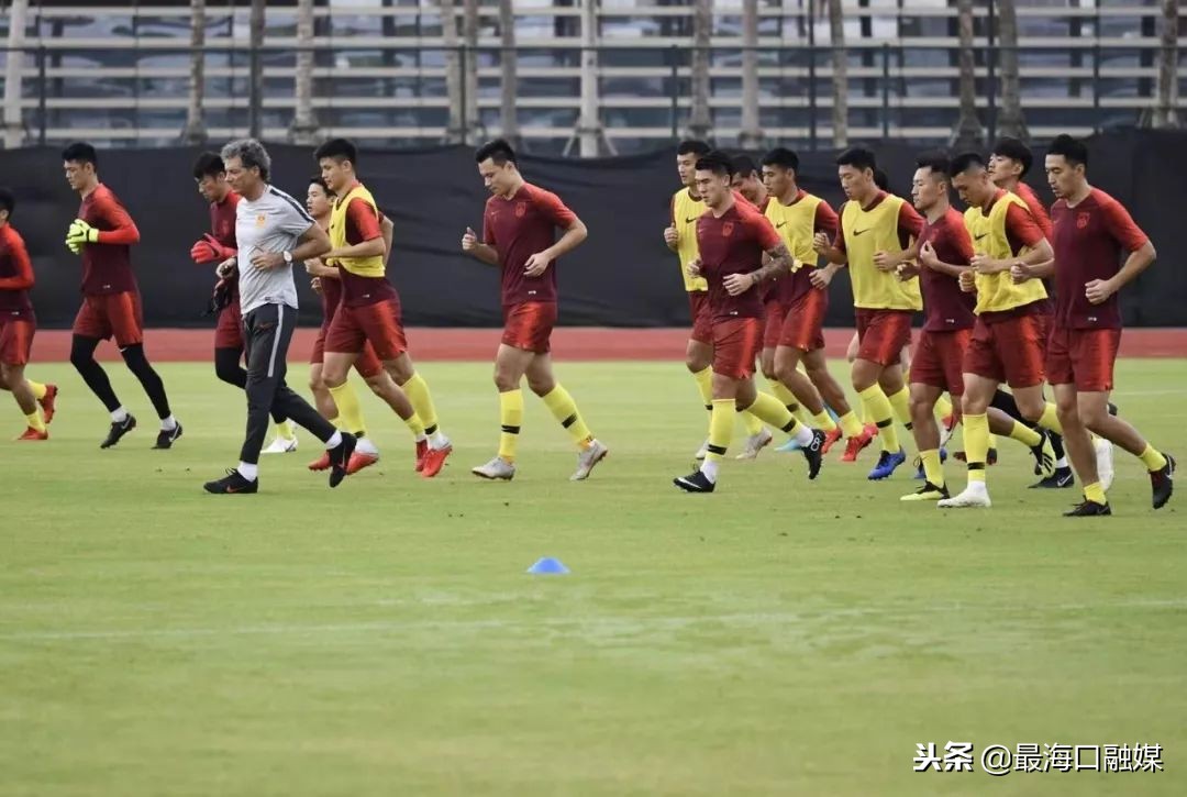 国足星期四晚上几点开赛,国足18强赛主场去哪买票