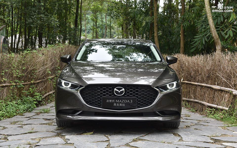 马自达3昂克赛拉1.5和2.0哪个更好,次世代马自达3昂克赛拉测评