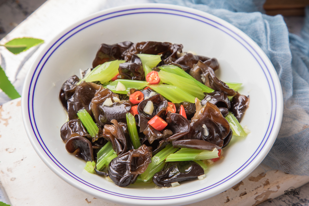 8种适合晚上吃的食物,8种适合晚上吃的食物清淡少油