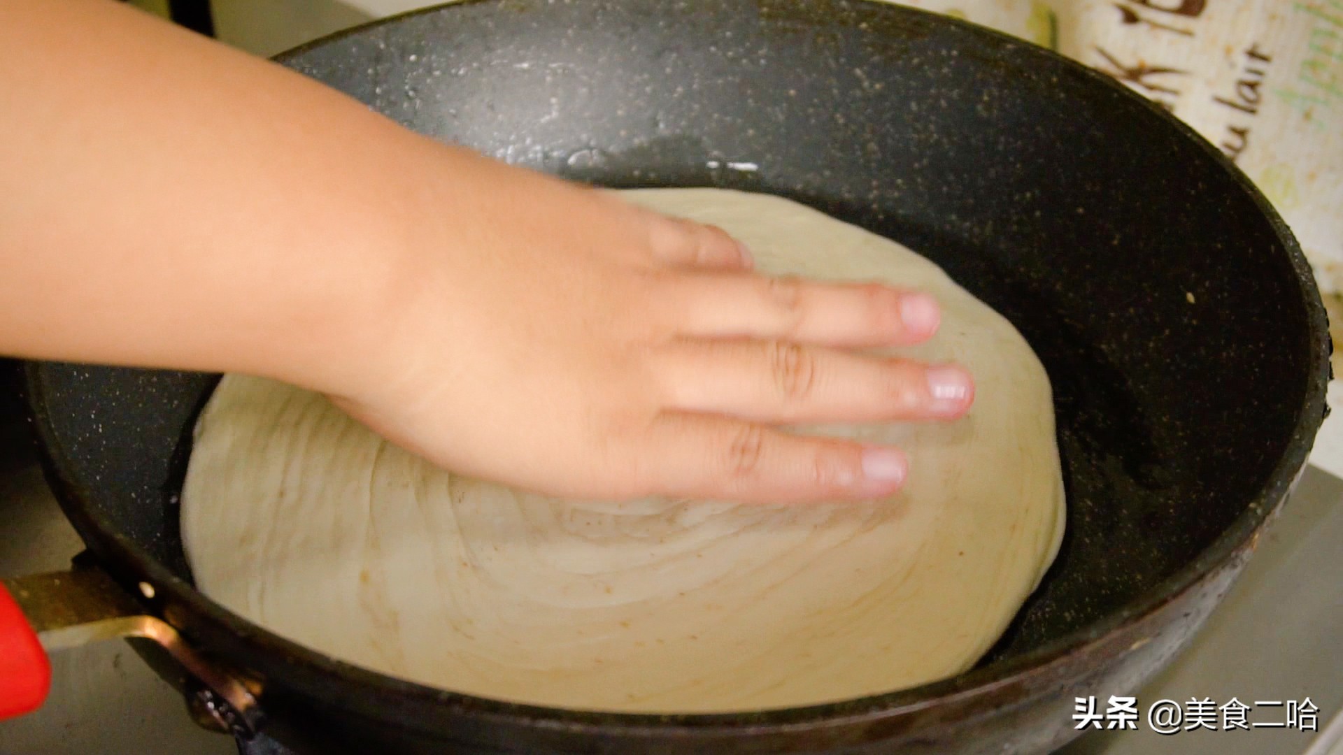 早餐饼怎么做的筋道,早餐饼皮怎么做又软又劲道