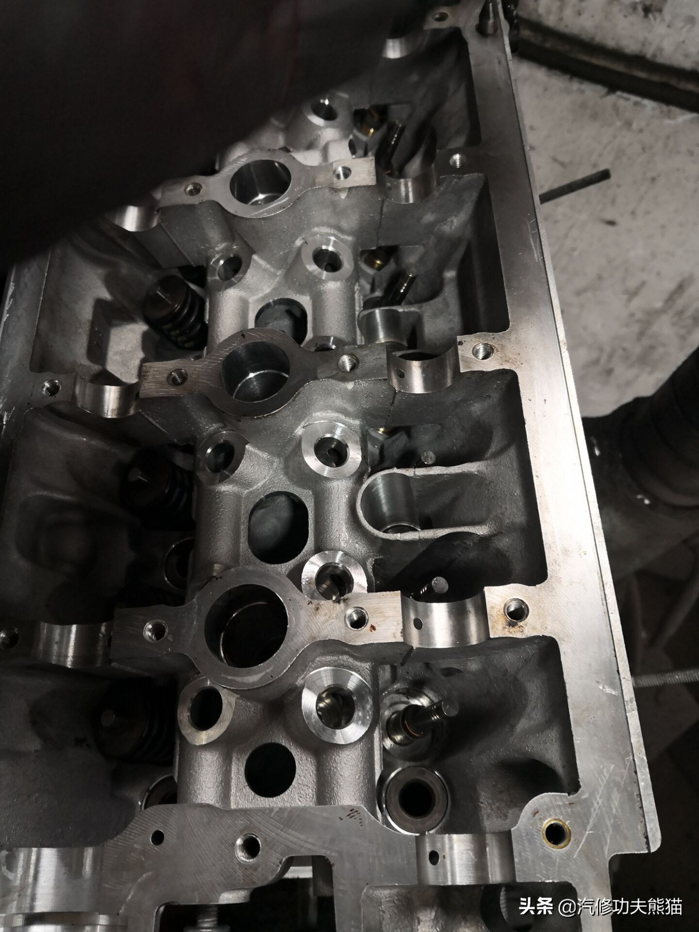 13年奥迪tts多少公里烧机油,奥迪tts急加速故障灯