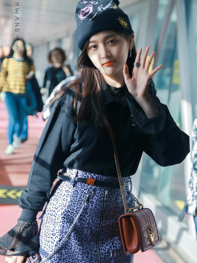 吴宣仪私服外套穿搭,吴宣仪时尚穿戴不落俗