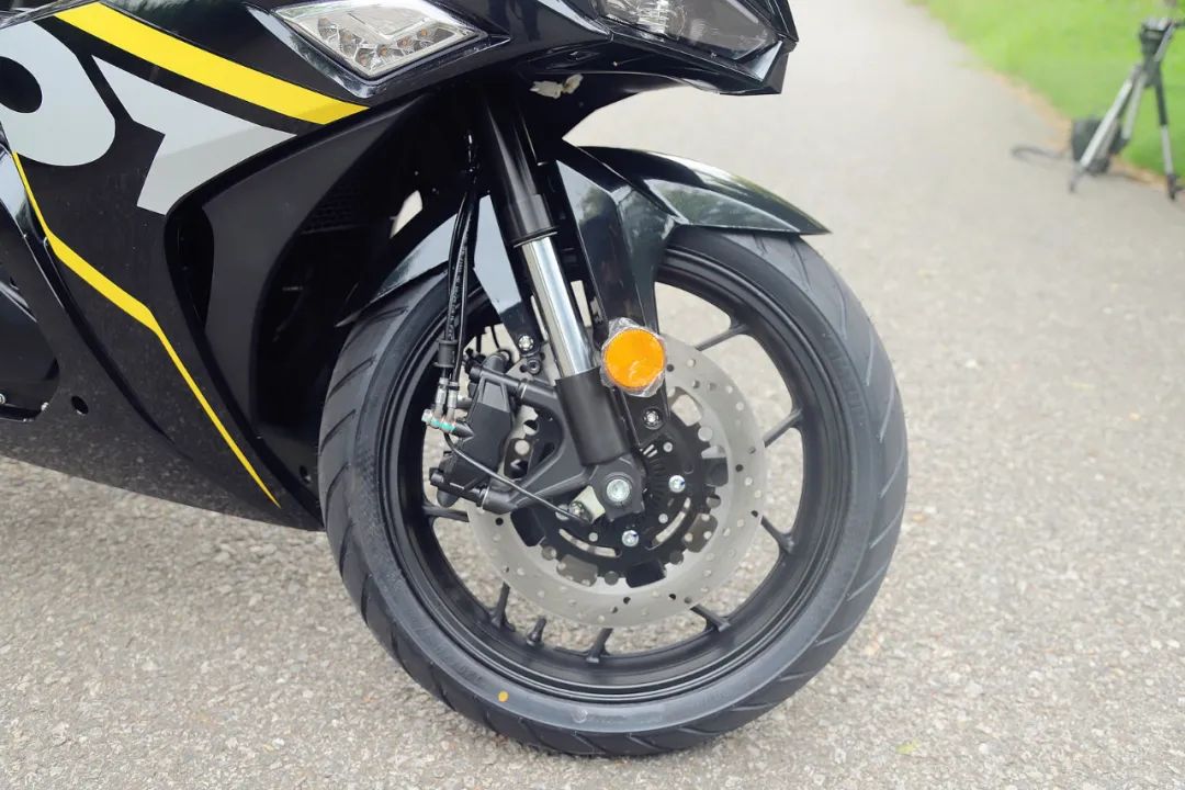 魅影s450摩托车测评,无极250rr和诺马魅影255s哪个质量好