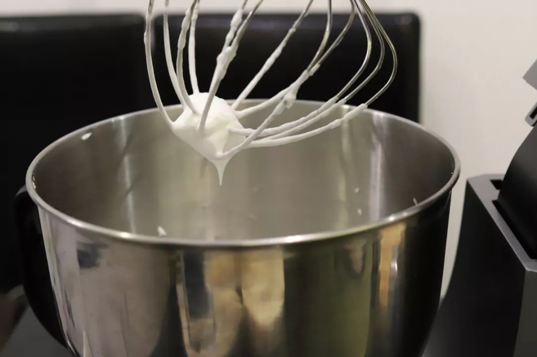 生日蛋糕简单不用烤箱,又简单又漂亮不用烤箱的生日蛋糕