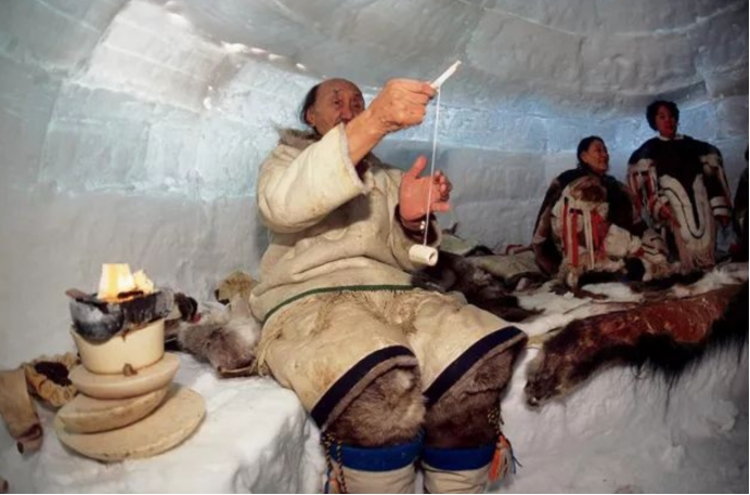 爱斯基摩人的起源,爱斯基摩人有哪些传说