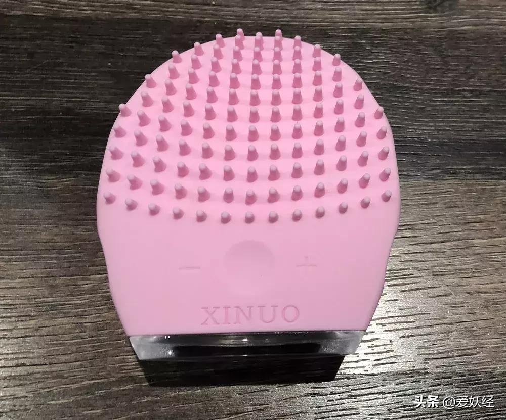 lumi洗脸仪与luna洗脸仪的对比,初代网红luna洗脸仪