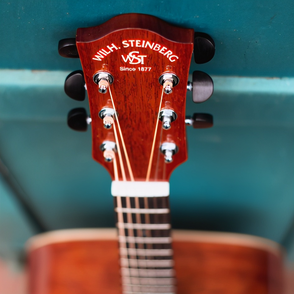 初学者吉他选个烧火棍可以吗,初学者选吉他不要烧火棍