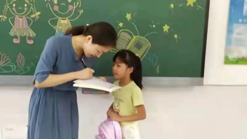 南京这所新校藏不住了！我们发现了几百封来信……