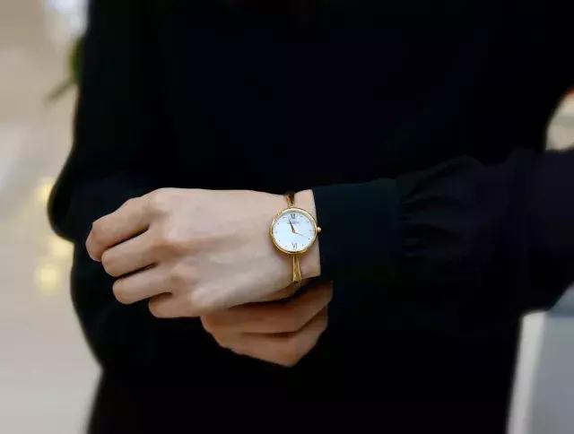 赫柏林手镯式腕表,赫柏林女表手镯