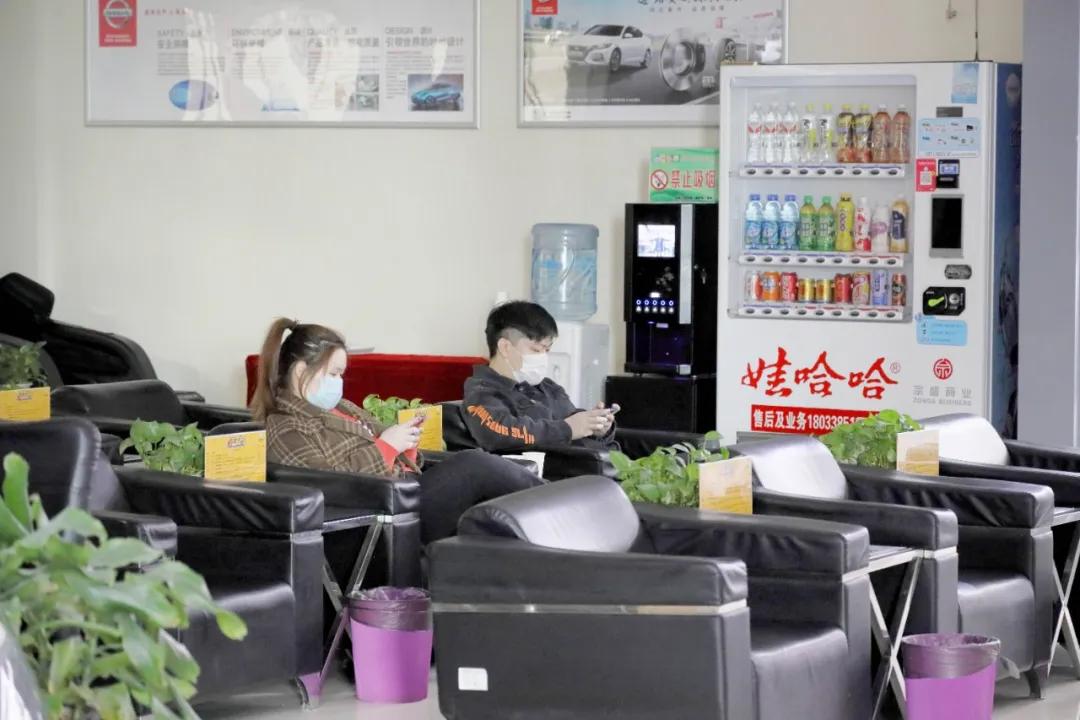 视觉|一家东风南方4S店复工前的日常