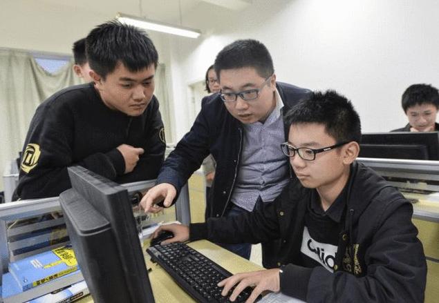 教师评职称改革最新信息,教龄满30年可以直接晋升职称吗