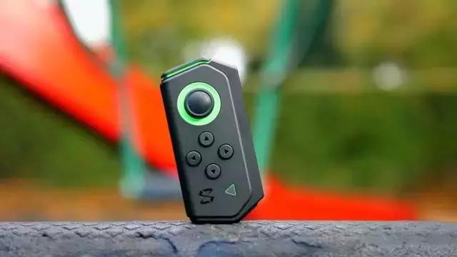 黑鲨携手斗鱼嘉年华开启游戏战场，玩家决战黑鲨壕礼