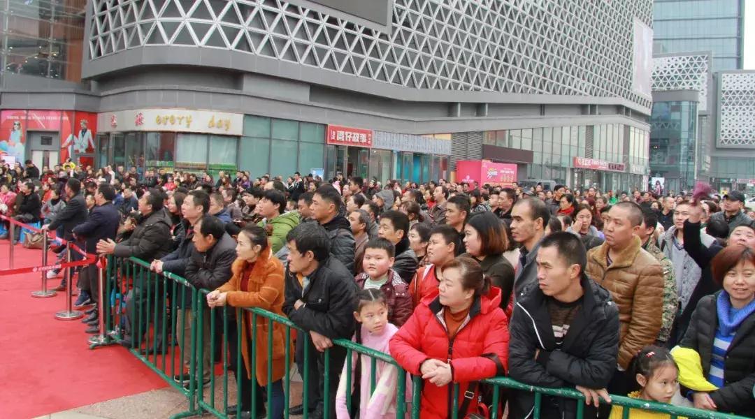 霸气威5！圣名世贸城，已抽取五台奥迪