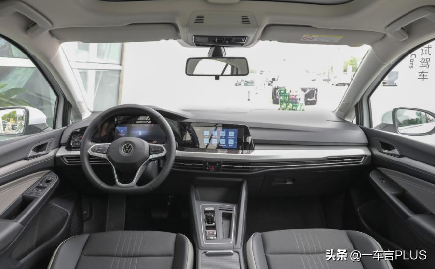 空间一般,8.6秒才破百,但月销量还能有5000台,怎么看高尔夫?