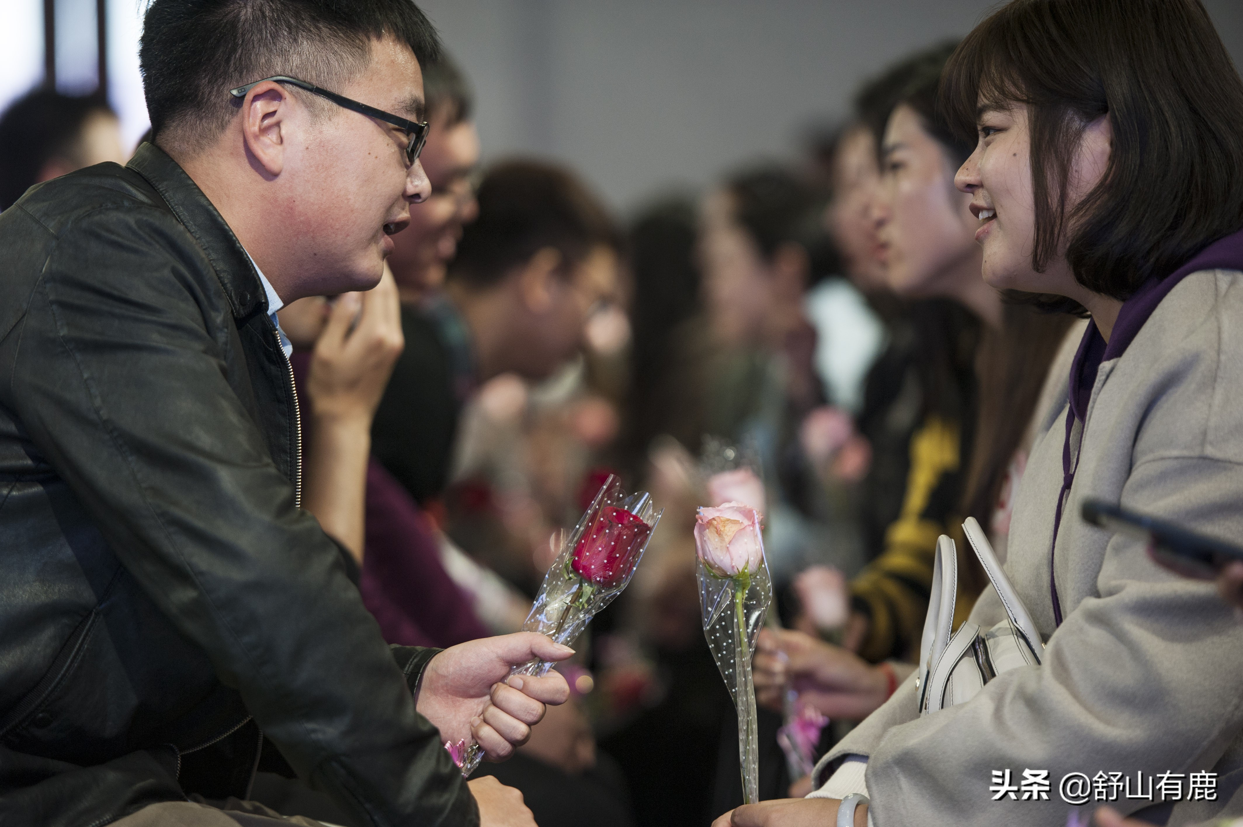 男人娶不上媳妇,男人娶不到老婆因为穷