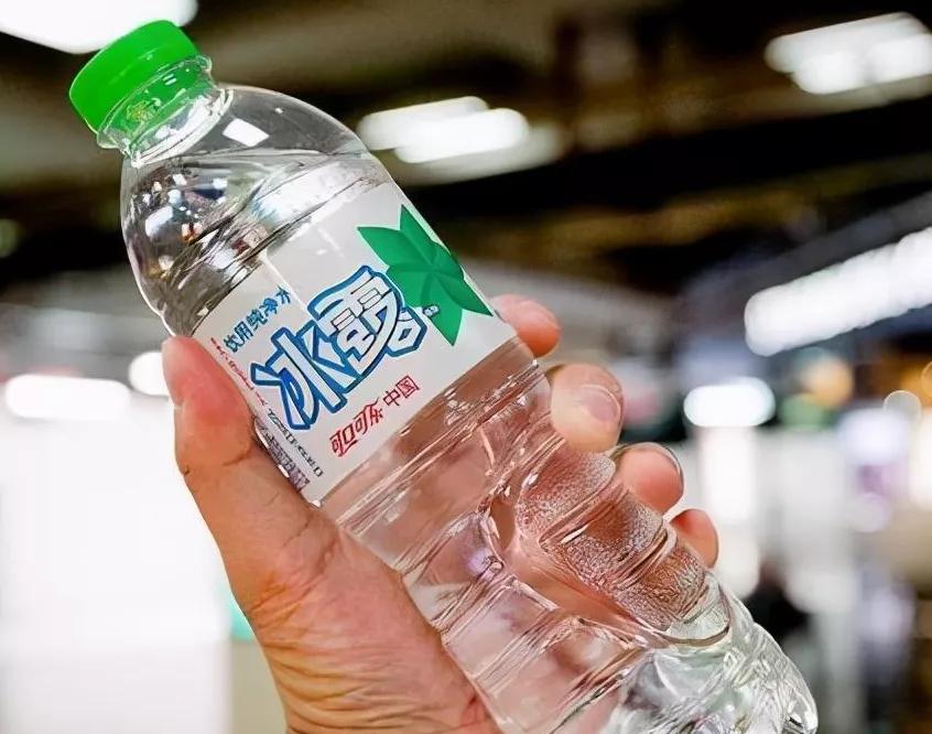 世界上最贵的矿泉水1500一瓶,世界上最贵的一瓶矿泉水1000多万