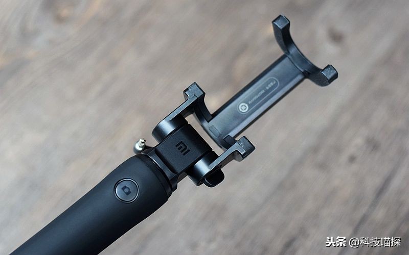 秀出您的神奇自拍杆,小米自拍杆一代使用方法