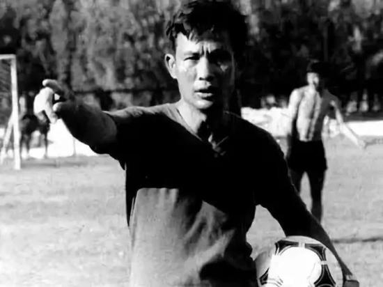 中国男足未来的逆袭之路,中国男足下一个四年路在何方