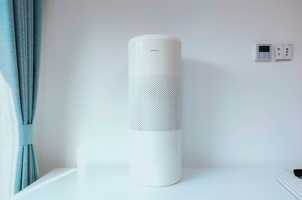 加湿器测评让我们告别冬日干燥,干燥的冬季加湿器选哪款