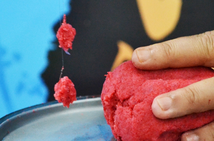 蓝鲫直接钓鲫鱼好么,蓝鲫开饵不雾化