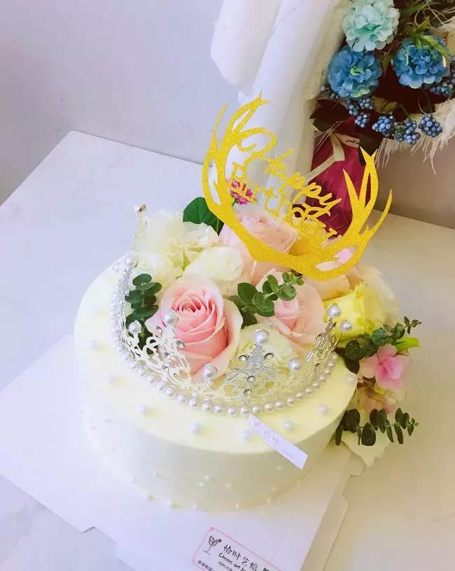 「十堰」这个85后男生开的甜品店，一口就被TA撩到！来了就赖着不想走