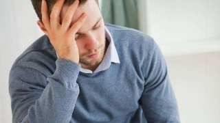 改善失眠的睡眠姿势,失眠促进睡眠的姿势