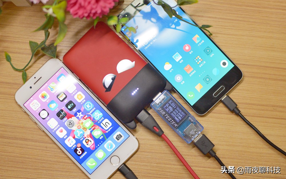 双输出、性能澎湃、魔力十足：爱国者小魔兽MS100移动电源