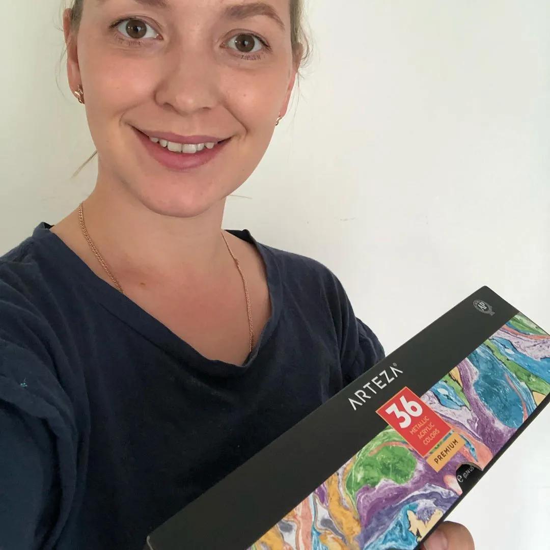 一千元颜料画画,画画颜料全套捡漏