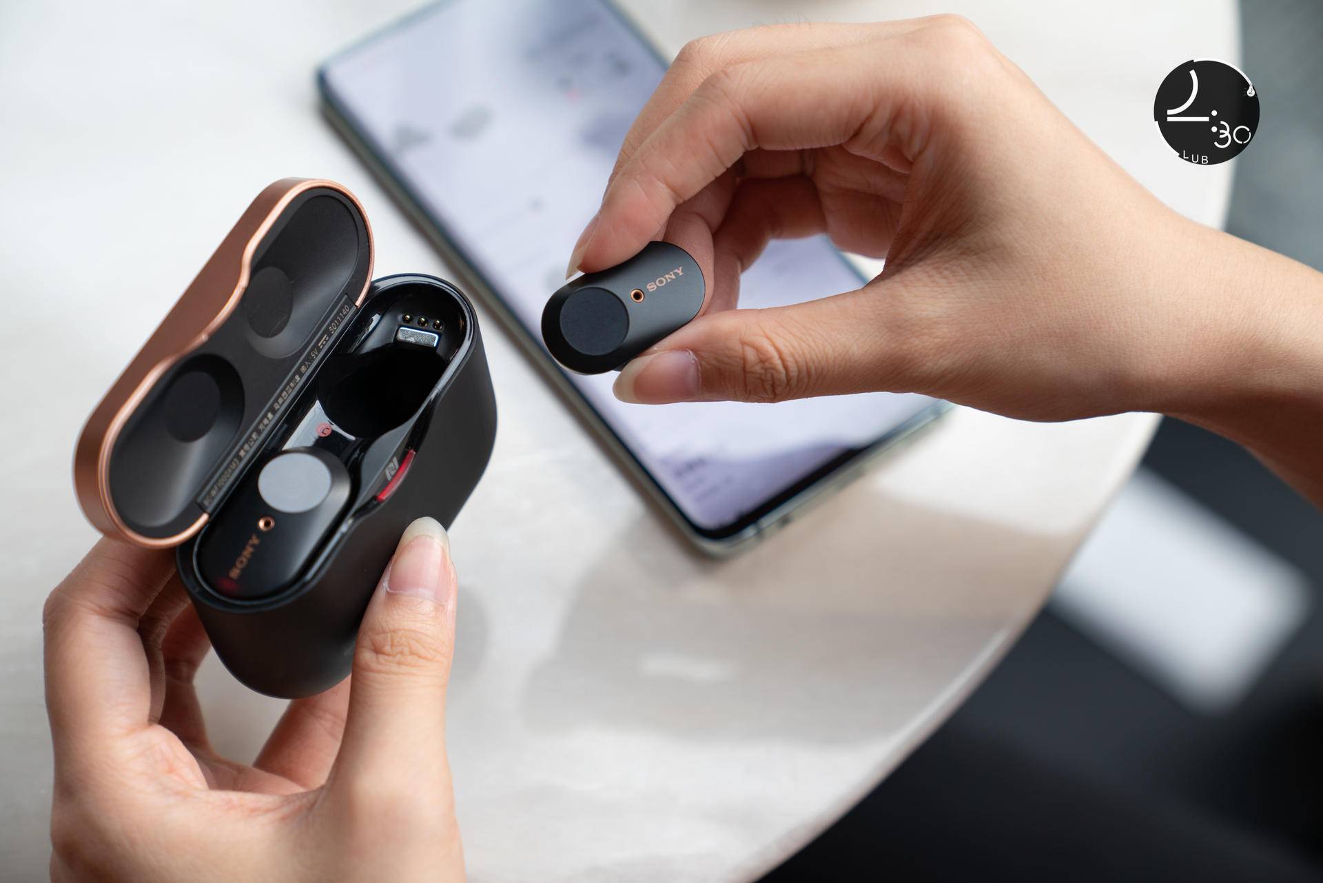 索尼降噪耳机wf-1000xm4测评横评,索尼降噪耳机wf-1000xm3不开机