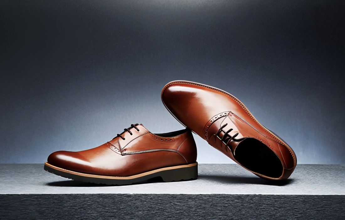 鞋跟磨脚如何处理鞋子,穿鞋磨脚起泡了怎么办