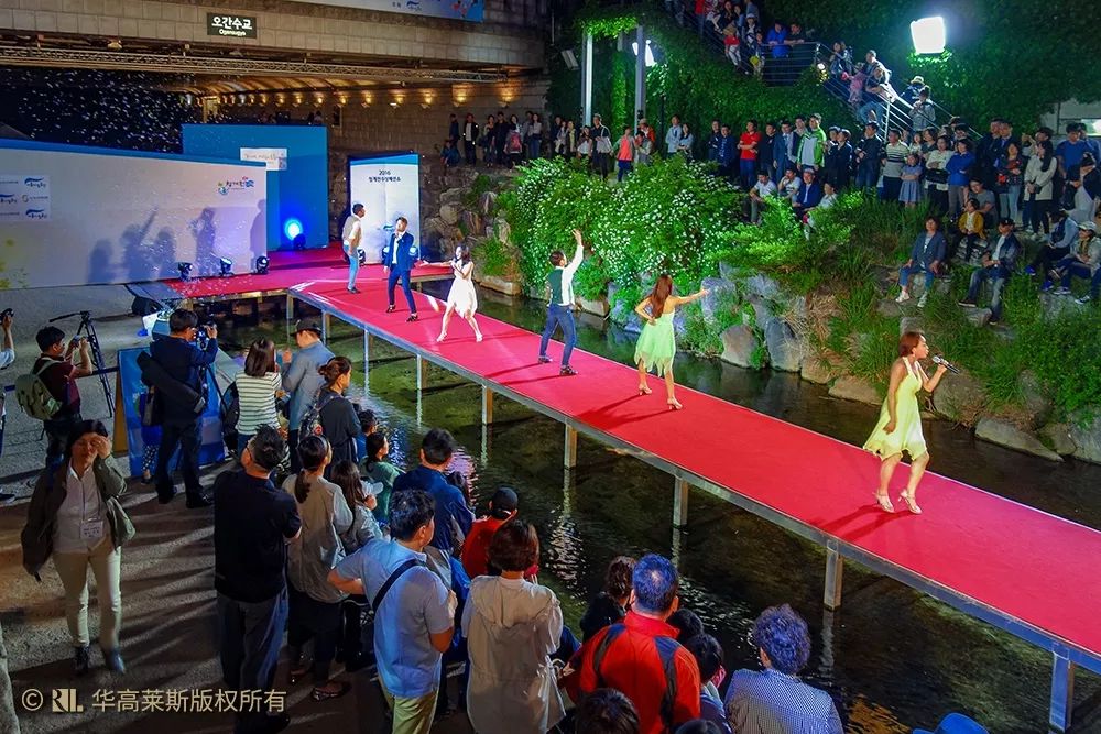 〖丈量城市〗大拆小建的「生态经济学」：清溪川