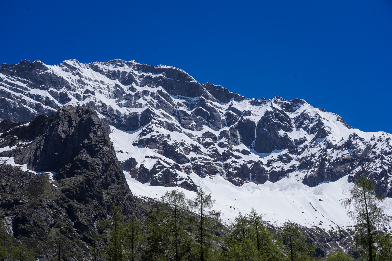 距离成都最近的户外天堂，这里比瑞士、阿尔卑斯还美