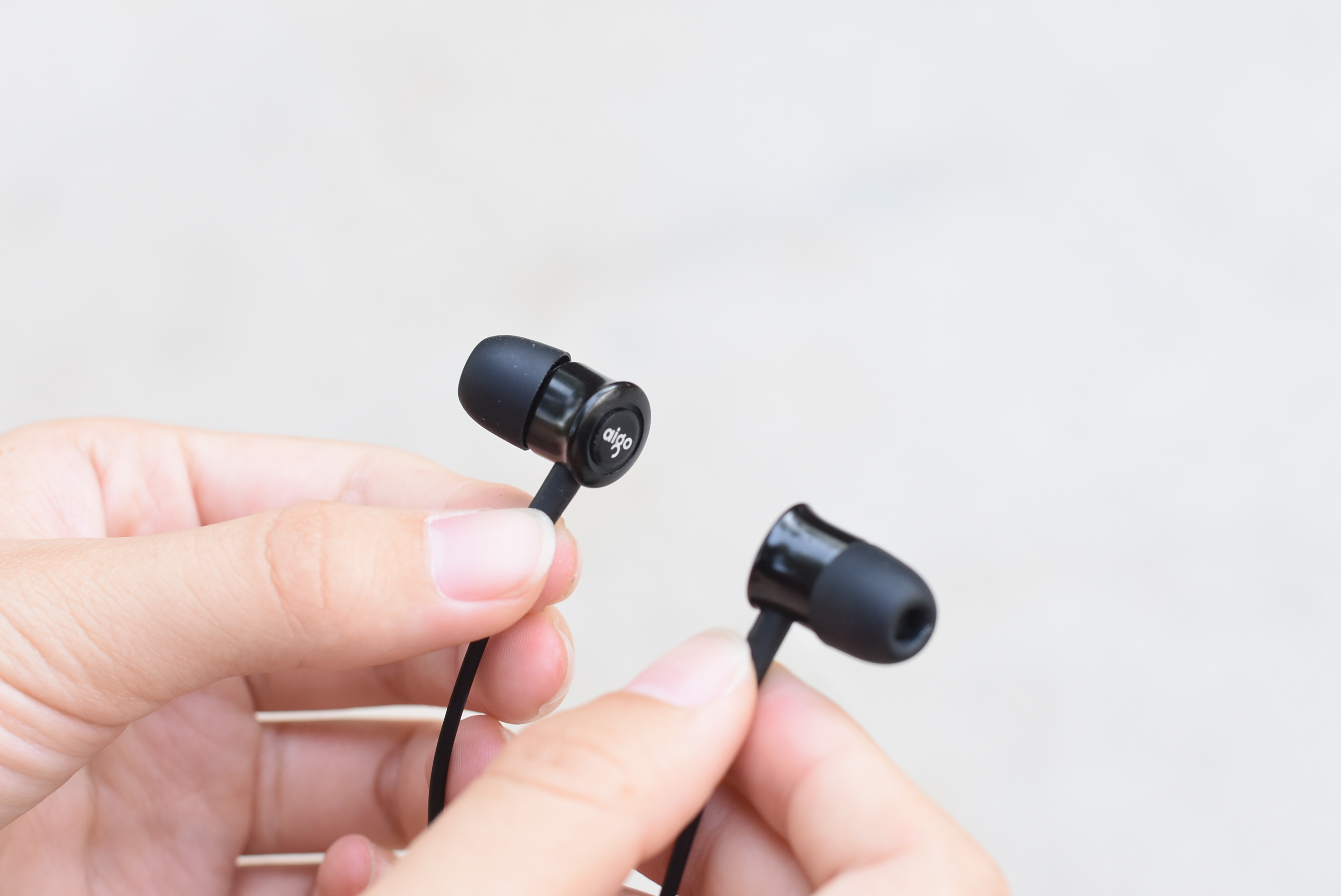 爱国者s55和爱国者w03哪个好,爱国者蓝牙耳机sa03