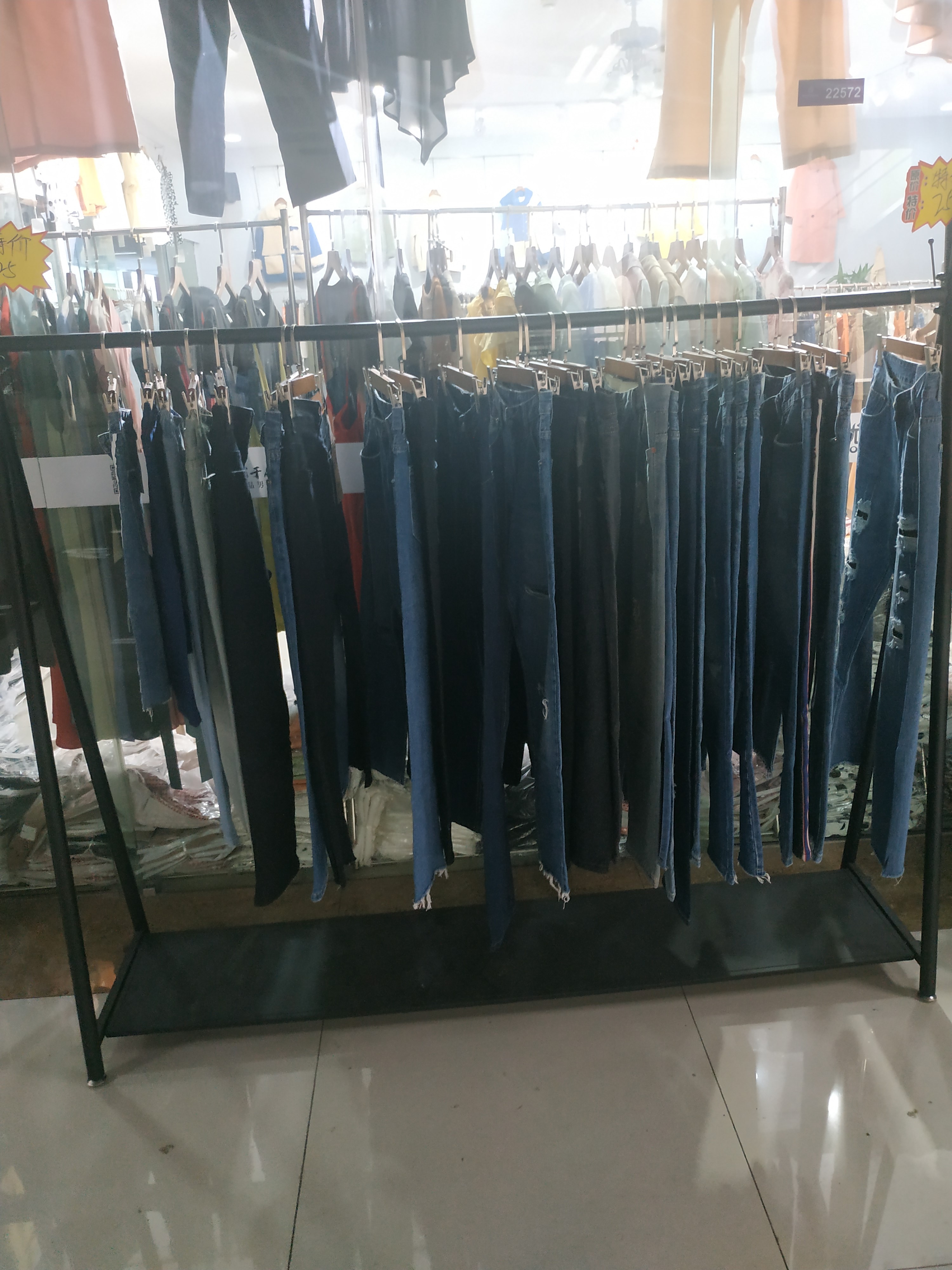 服装整理库存的技巧和方法,服装换季清货也是有技巧的