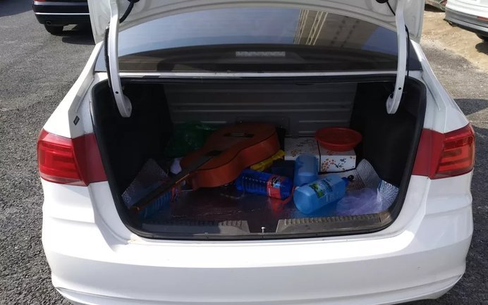 桑塔纳手动挡风尚型的配置,21款桑塔纳自动风尚版配置