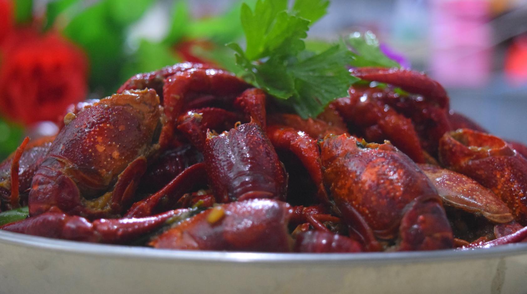 小龙虾的15种经典吃法,爱吃小龙虾怎么吃能避免发胖呢