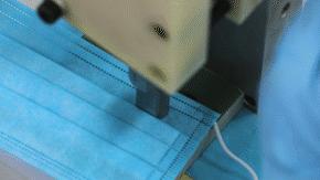 央视新闻联播比亚迪口罩,五菱口罩上央视新闻联播