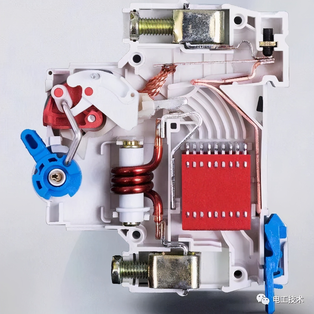 空调外机一通电就跳闸是什么情况,空调外机一启动就跳闸是怎么回事