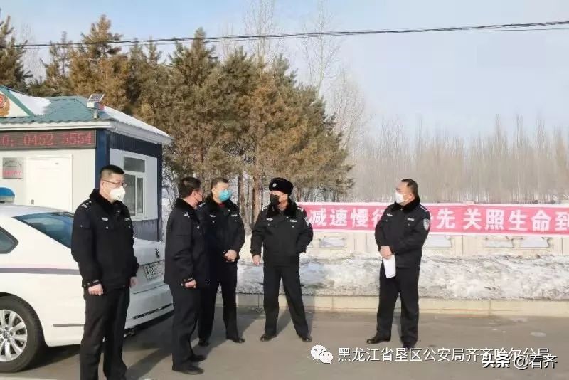 督导检查民警疫情防控工作,公安局领导深入卡口检查疫情防控
