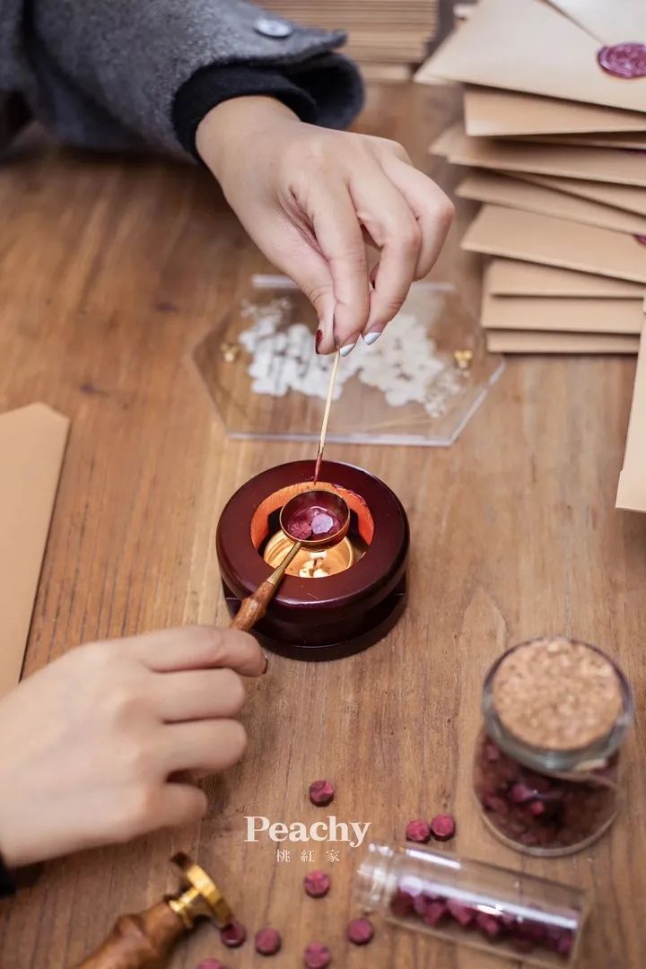 如何做出好看的婚礼微信请柬,婚礼请柬个性创意