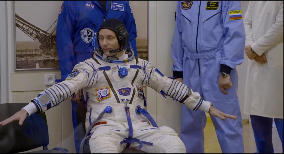 被这个法国帅气宇航员迷倒！网友：法国人真TM浪漫