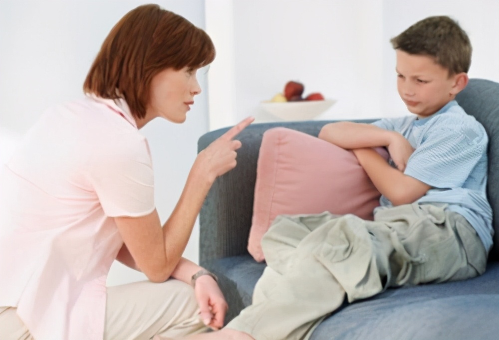 孩子脾气太倔该怎么教育,孩子脾气太倔怎么办