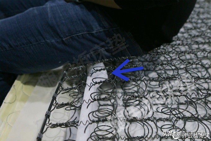 拆解棕床垫,乳胶床垫拆卸全过程