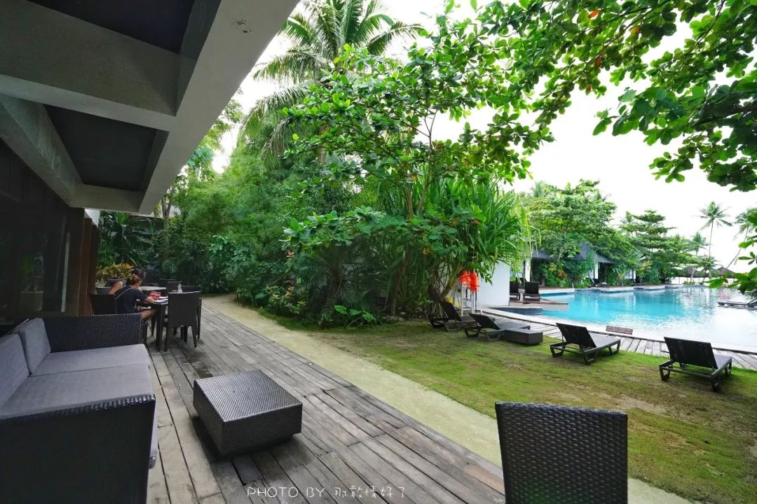 菲律宾冷门景区 (菲律宾锡基霍尔岛冲浪)