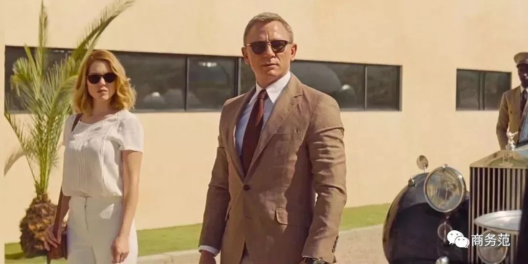 这些亿万富豪买衣服,认准了11个牌子买到底